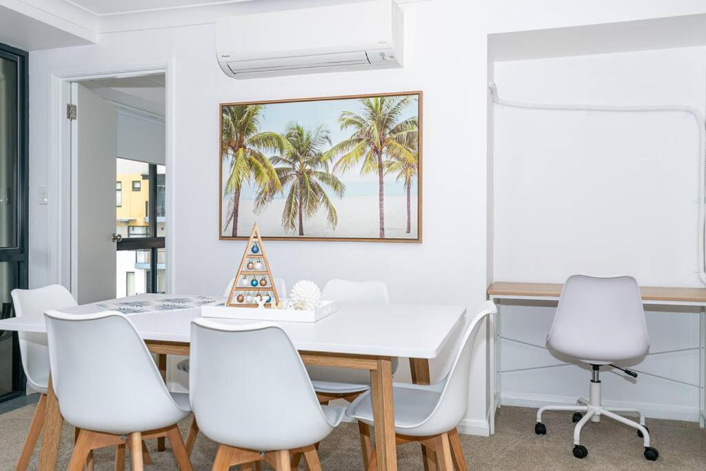 Broadbeach Victoria Square Gold Coast Esterno foto