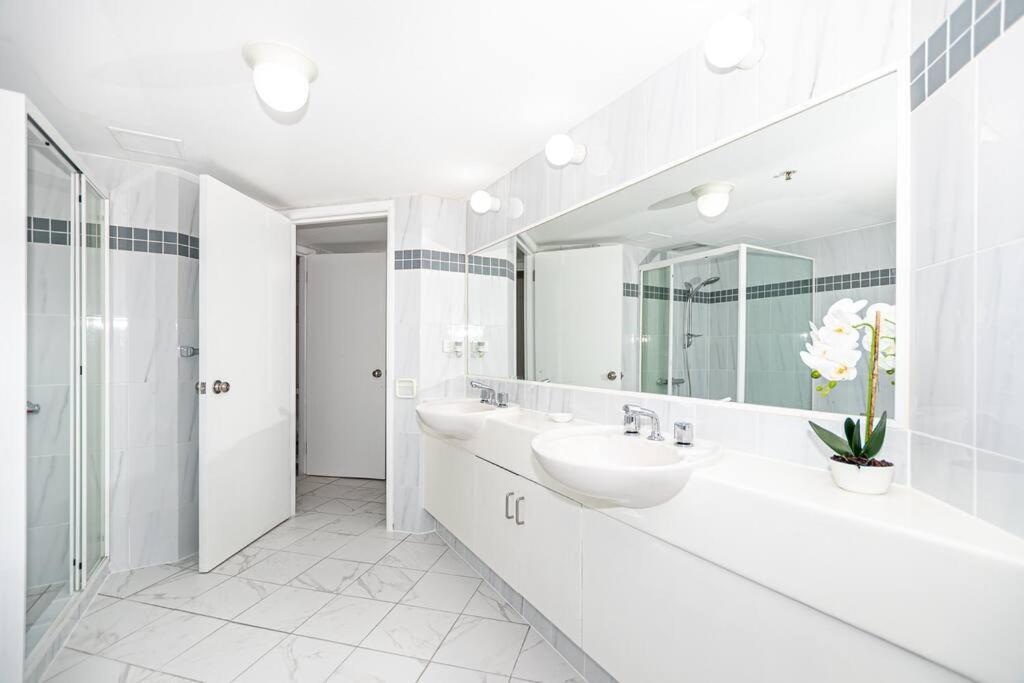 Broadbeach Victoria Square Gold Coast Esterno foto